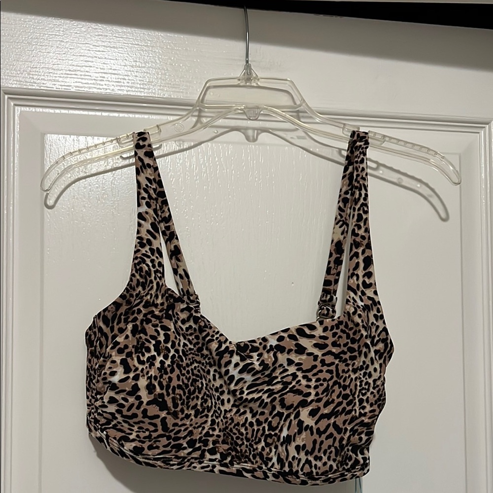 NWT Kona Sol Leopard Print Bikini Top